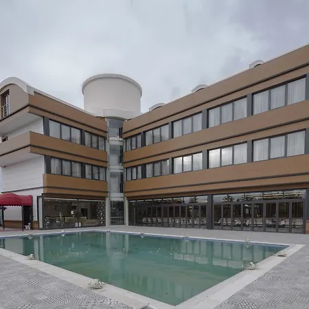 호텔 Pelops Bouti̇que 3*