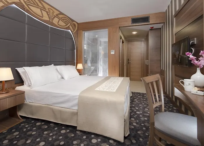 Pelops Bouti̇que Hotel Kizilcasar