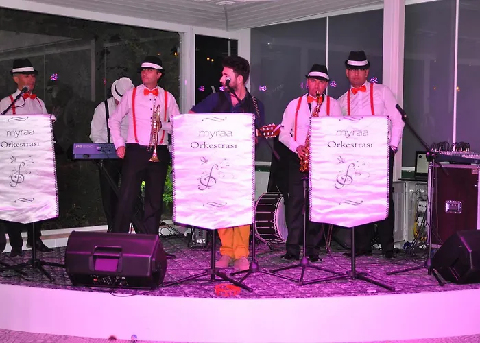 호텔 Pelops Bouti̇que 3*