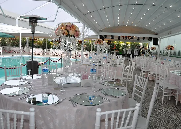 Pelops Bouti̇que Kizilcasar