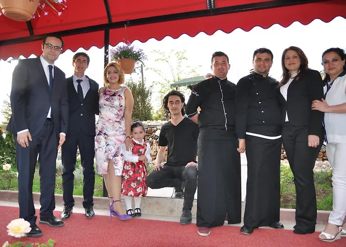 Pelops Bouti̇que Kizilcasar