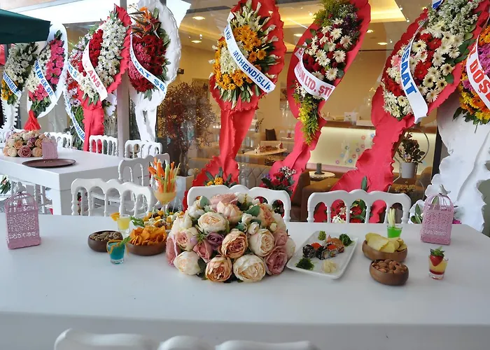 Hotel Pelops Bouti̇que Kizilcasar