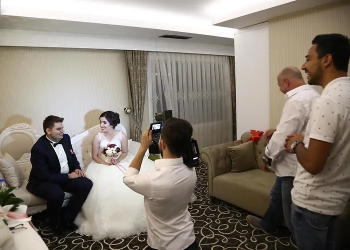 Pelops Bouti̇que Kizilcasar