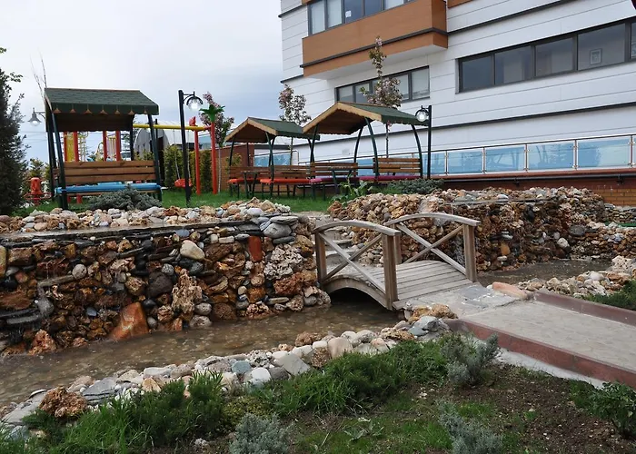 Pelops Bouti̇que Kizilcasar